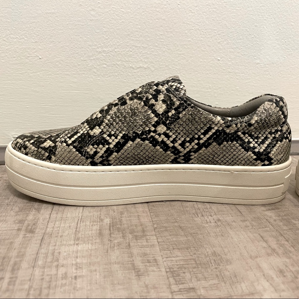 J/slides NYC shoes